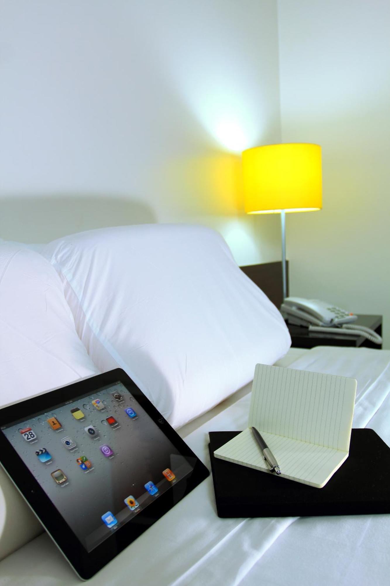 Go Hotels Plus Mandaluyong Екстер'єр фото