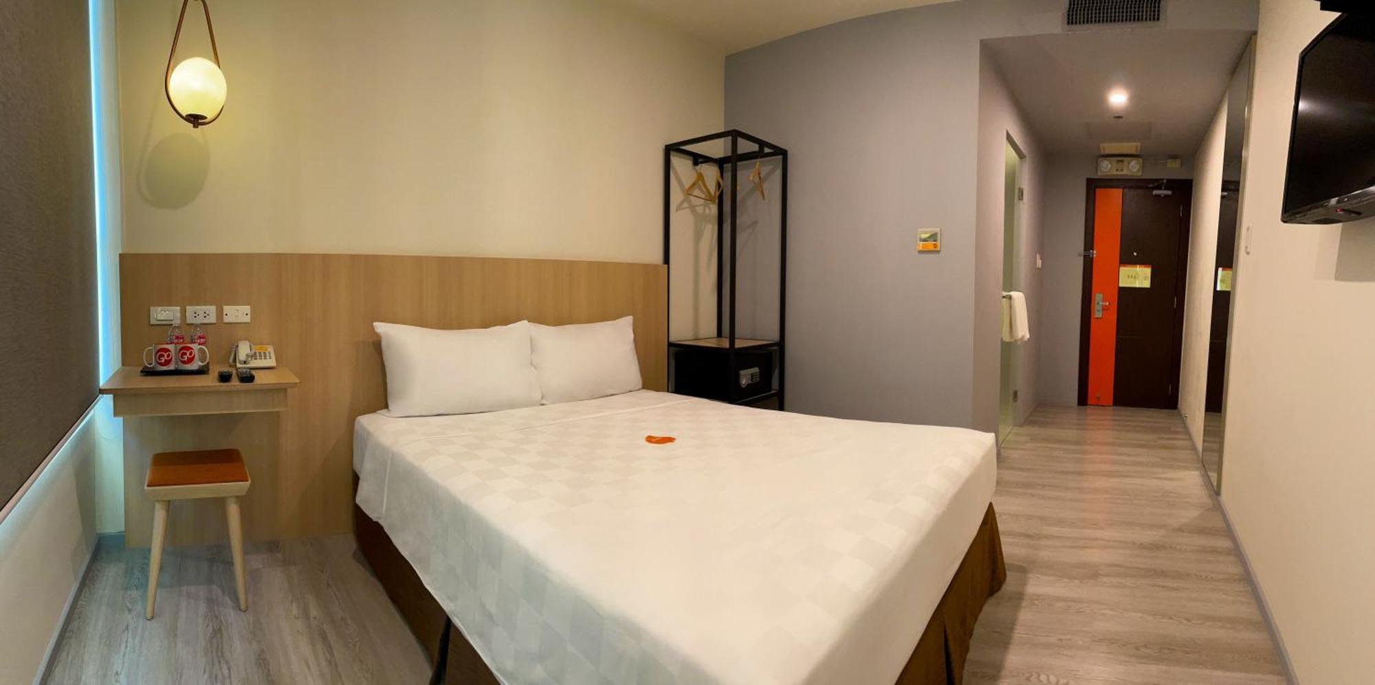 Go Hotels Plus Mandaluyong Екстер'єр фото