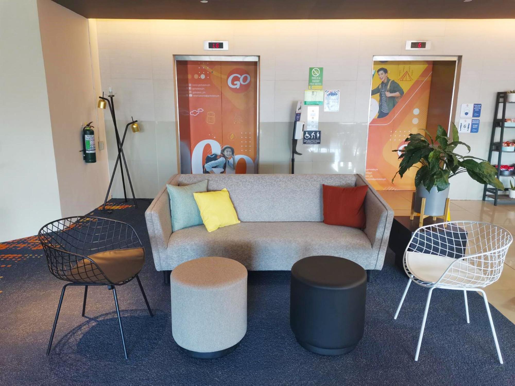Go Hotels Plus Mandaluyong Екстер'єр фото