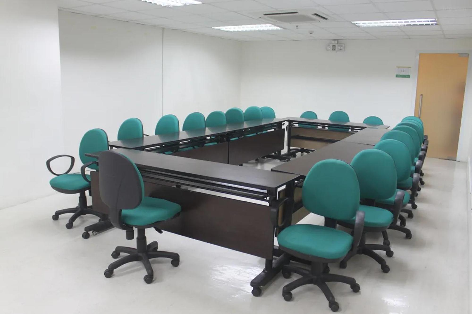 Go Hotels Plus Mandaluyong Екстер'єр фото