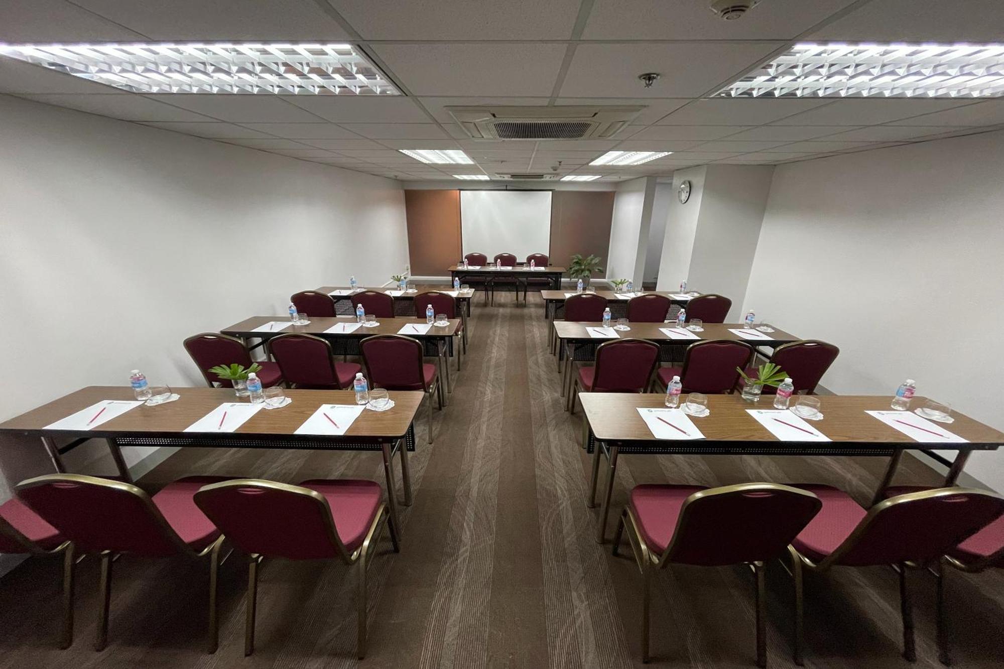 Go Hotels Plus Mandaluyong Екстер'єр фото