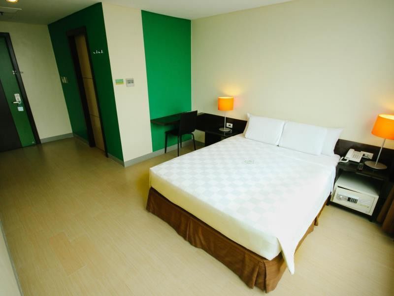 Go Hotels Plus Mandaluyong Екстер'єр фото